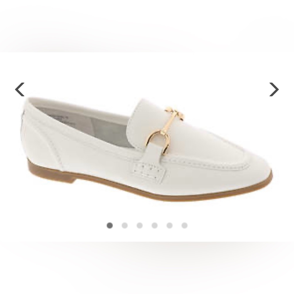 Steve Madden White Leather Loafers with Gold Horsebit